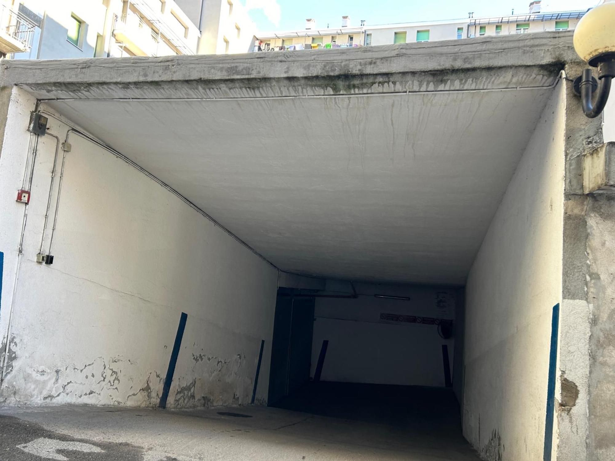 Un Nido Nel Centro Storico Con Garage Apartment Aosta Exterior foto
